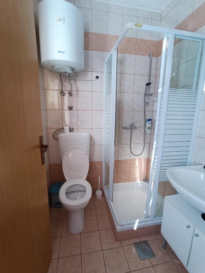 Studio Apartmani Zoric Šilo Exteriör bild