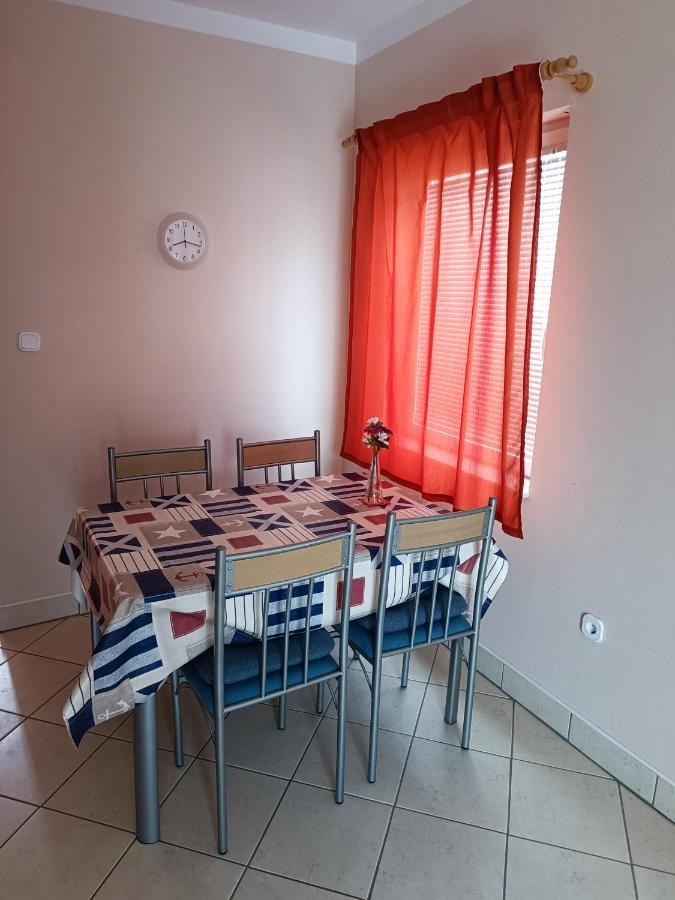 Studio Apartmani Zoric Šilo Exteriör bild