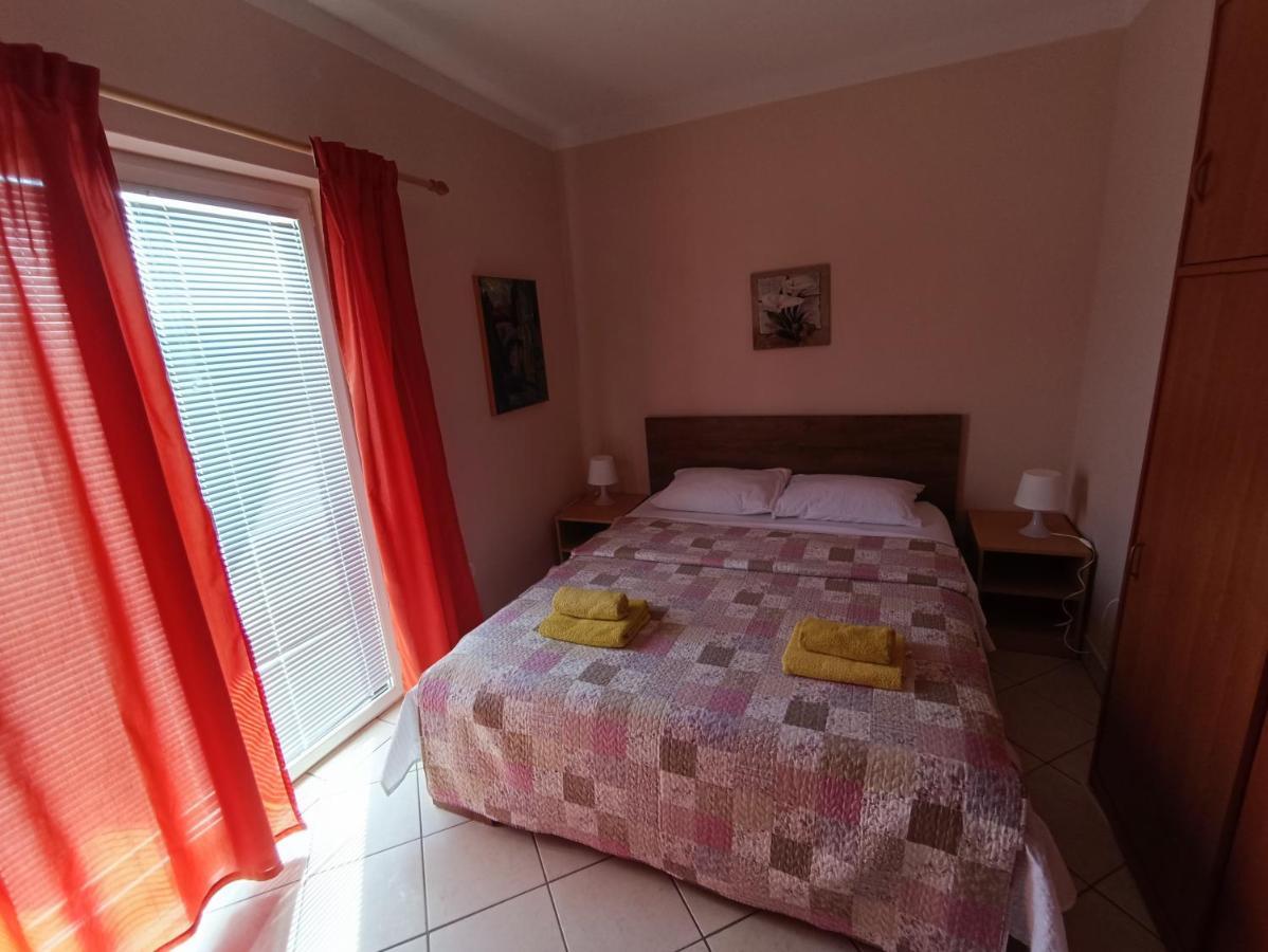 Studio Apartmani Zoric Šilo Exteriör bild